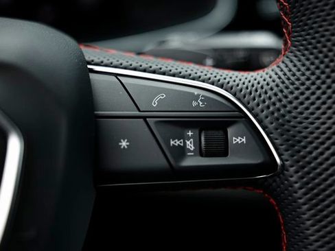 New 2026 Audi SQ8 Prestige AWD/4WD image 32