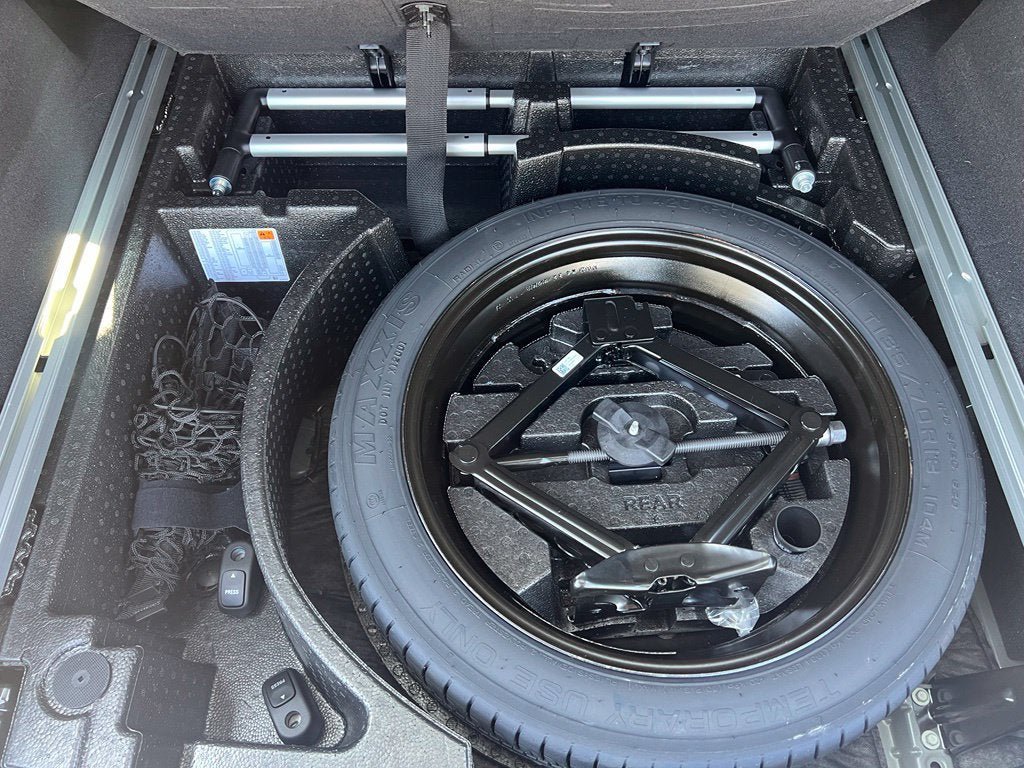 Used 2024 Cadillac XT5 Sportv w/ Platinum Package AWD/4WD image 6