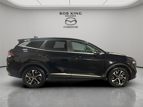 Used 2023 Kia Sportage EX FWD image 6