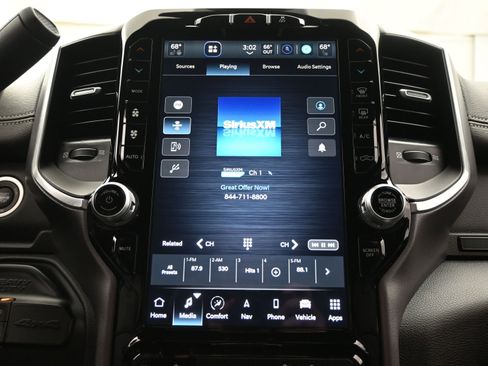 Used 2023 RAM 2500 Laramie w/ Night Edition image 32