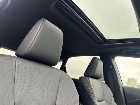 New 2026 Lexus RX 350h AWD/4WD image 17