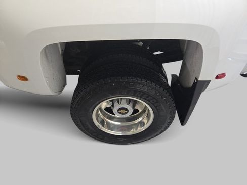 Used 2015 Chevrolet Silverado 3500 LTZ w/ Duramax Plus Package image 33