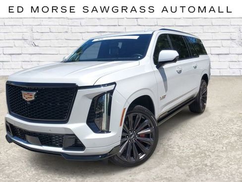 Used 2026 Cadillac Escalade ESV V AWD/4WD image 1