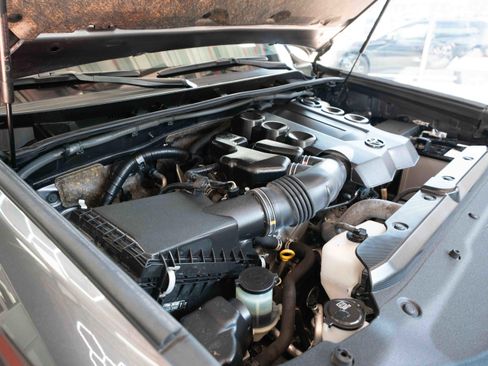 Used 2023 Toyota 4Runner Limited image 32