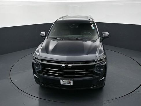 Used 2026 Chevrolet Suburban RST w/ Comfort Package AWD/4WD image 13