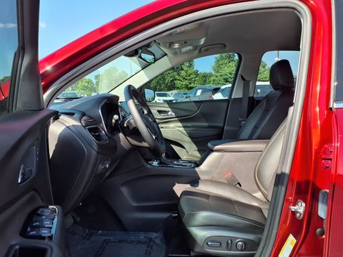Used 2024 Chevrolet Equinox Premier AWD/4WD image 22