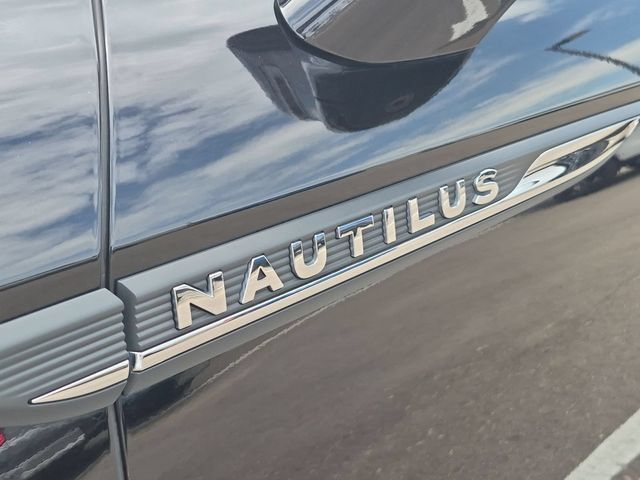 Certified 2023 Lincoln Nautilus AWD w/ Premium Package image 10