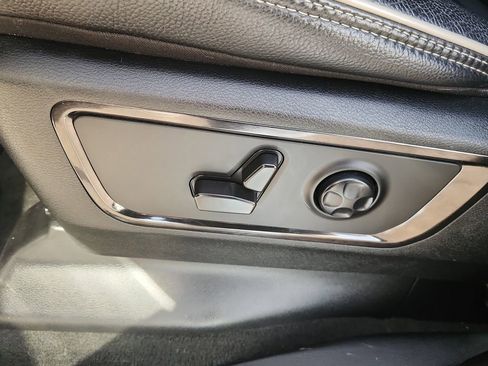 Used 2022 RAM 1500 Limited w/ Off-Road Group image 8