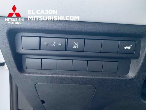 New 2026 Mitsubishi Outlander SEL FWD image 20