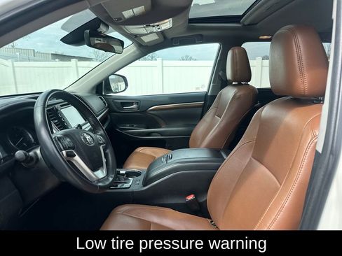 Used 2019 Toyota Highlander Limited image 10