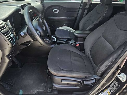 Used 2014 Kia Soul FWD image 14