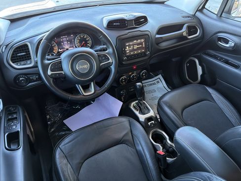 Used 2017 Jeep Renegade Trailhawk image 12