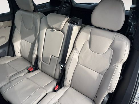 New 2026 Volvo XC90 B6 Ultra w/ Lounge Package image 12