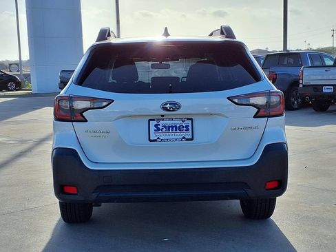 Used 2023 Subaru Outback Premium AWD/4WD image 6