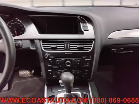 Used 2009 Audi A4 2.0T Premium image 12