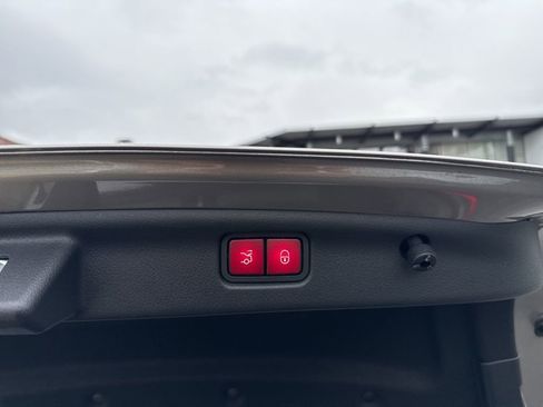 Certified 2022 Mercedes-Benz C 300 4MATIC Sedan image 26