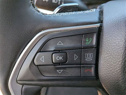 Used 2024 Jeep Grand Cherokee L Altitude image 18