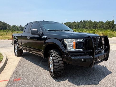 Used 2018 Ford F150 XL w/ Equipment Group 101A Mid AWD/4WD image 12