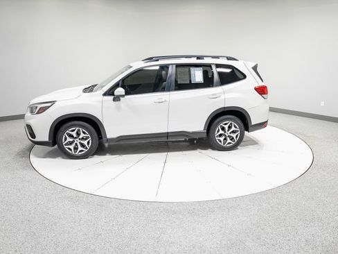 Used 2019 Subaru Forester Premium w/ All-Weather Package AWD/4WD image 37