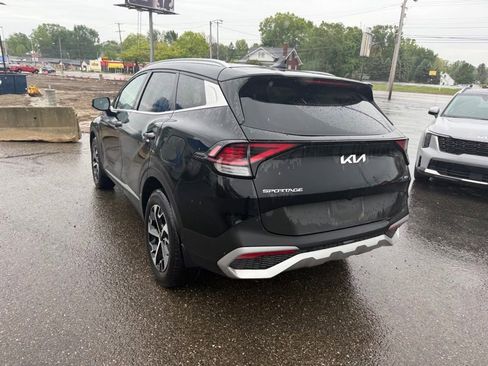 Certified 2023 Kia Sportage EX AWD/4WD image 6