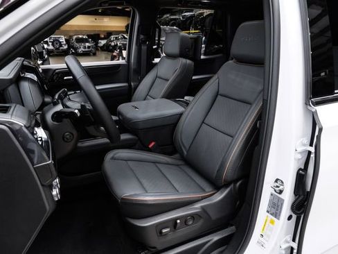 Used 2026 GMC Yukon AT4 w/ AT4 Premium Plus Package AWD/4WD image 64