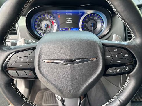 Used 2023 Chrysler 300 C RWD image 24