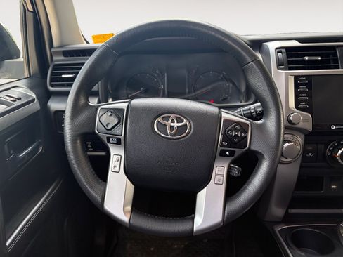 Used 2021 Toyota 4Runner SR5 Premium w/ Moonroof Package AWD/4WD image 13