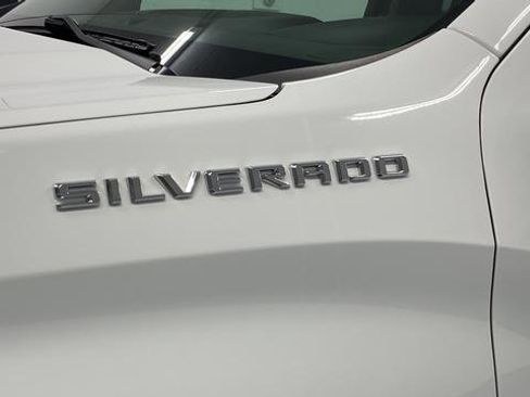 Used 2021 Chevrolet Silverado 1500 Custom AWD/4WD image 38