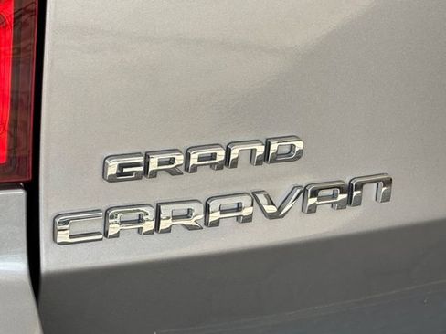 Used 2015 Dodge Grand Caravan SE w/ Quick Order Package 29E SE FWD image 18