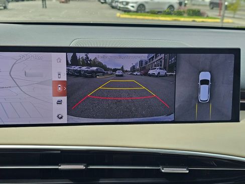 New 2026 Genesis GV70 2.5T Advanced image 15