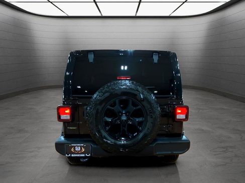 Used 2022 Jeep Wrangler Unlimited Sport image 5