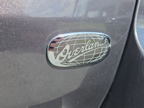 Used 2018 Jeep Grand Cherokee Overland AWD/4WD image 40