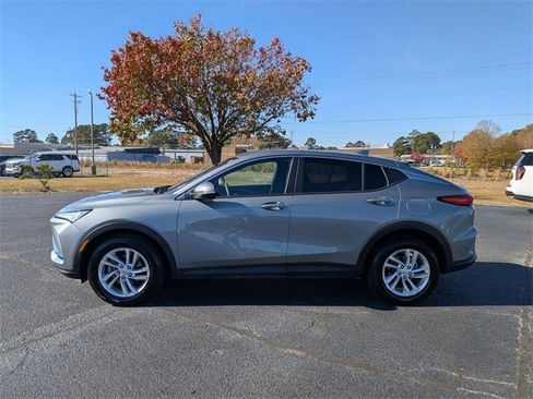 Used 2025 Buick Envista Preferred image 6