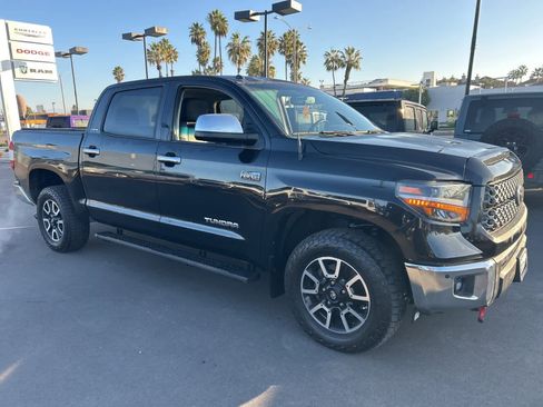 Used 2016 Toyota Tundra Limited w/ Limited Premium Package image 6