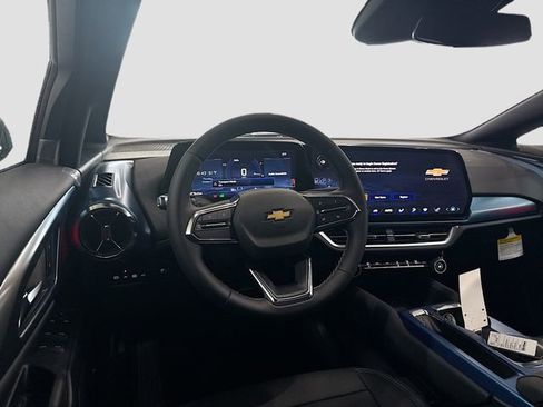 New 2026 Chevrolet Equinox EV LT image 23