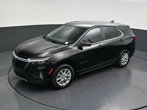 Used 2023 Chevrolet Equinox LT FWD image 18