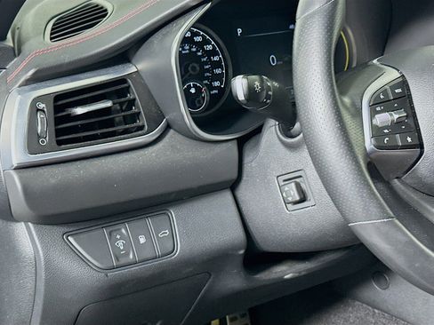 Used 2023 Genesis G70 2.0T w/ Sport Prestige Package image 17