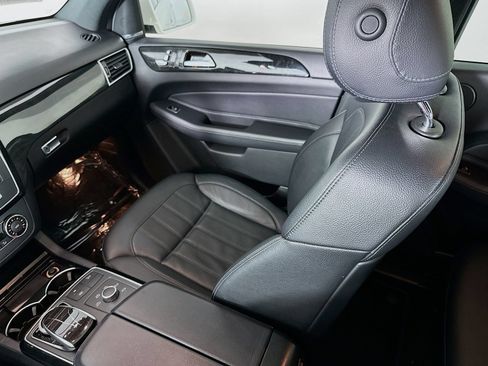Used 2018 Mercedes-Benz GLE 350 4MATIC image 26