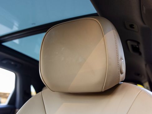 Certified 2023 Porsche Cayenne S image 26