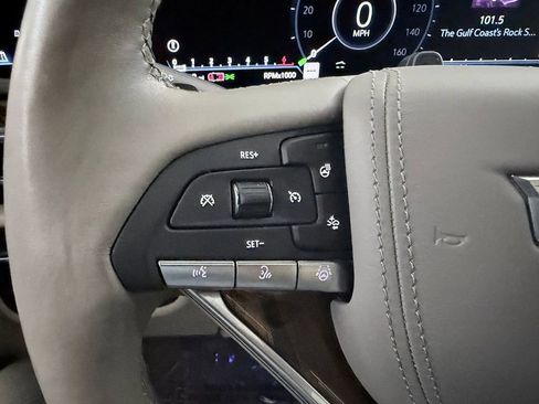 Used 2023 Cadillac Escalade ESV Premium Luxury Platinum w/ LPO, Radiant Package AWD/4WD image 33