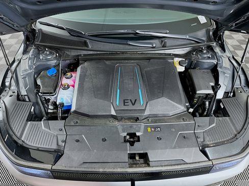 Used 2024 Hyundai Ioniq 5 SEL image 32