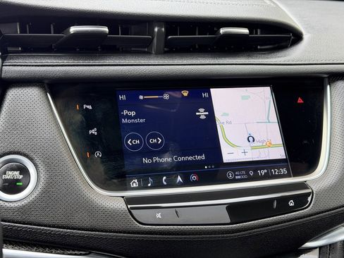 Used 2023 Cadillac XT5 Sportv image 13