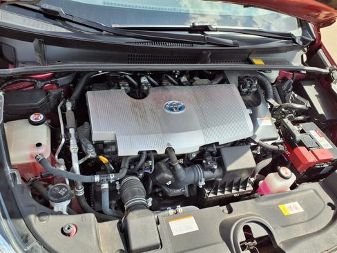 Used 2017 Toyota Prius Four FWD image 34
