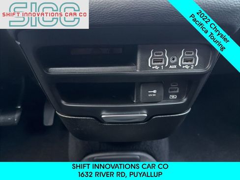 Used 2022 Chrysler Pacifica Touring image 19
