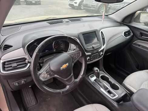 Used 2019 Chevrolet Equinox LT image 8