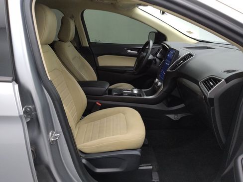 Used 2021 Ford Edge SE FWD image 21