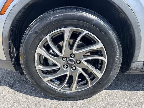 Used 2022 Lincoln Corsair FWD image 9