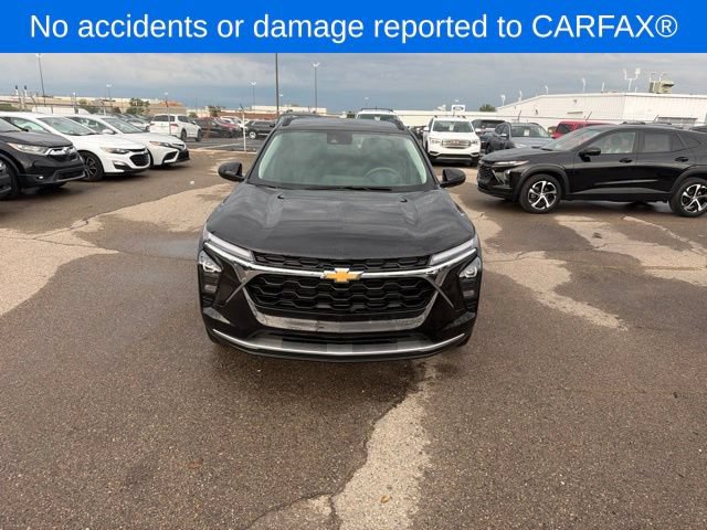 Used 2025 Chevrolet Trax LT FWD image 26