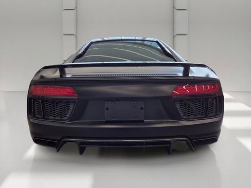 Used 2017 Audi R8 V10 plus AWD/4WD image 5