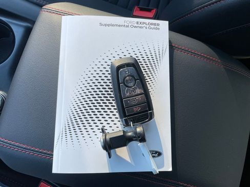 Used 2025 Ford Explorer ST-Line image 47